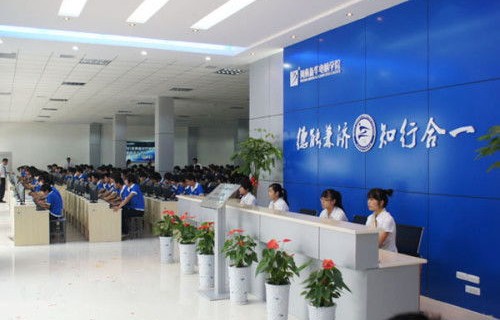 杭州电子商务专业哪个好
